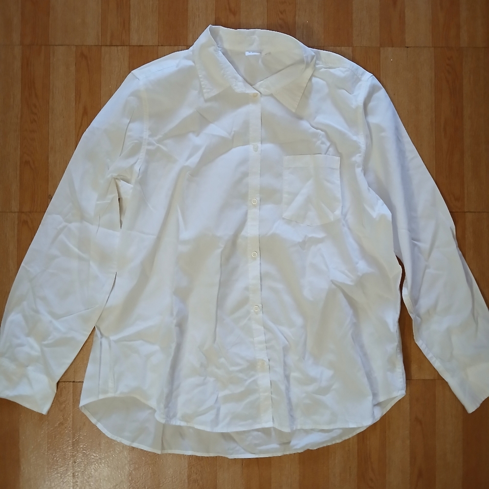 GAP Women's White Button Down Blouse - Picture 3 of 3